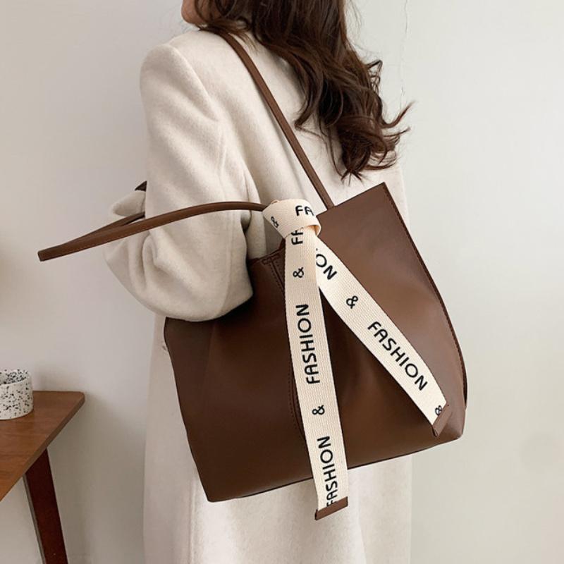 Chic Large Capacity Tote Bag for Women - Fashionable Shoulder Handbag with Polyester Lining, Available In Brown/Black