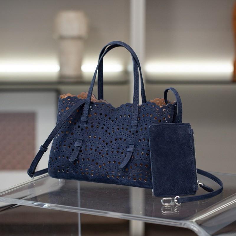 2026 Genuine Leather Women's Bag Tote French Hollowed-out Carved 25 Portable Cross-body Lazy Vegetable Basket