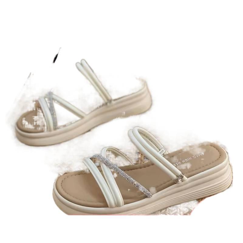 Stepping On Shit Feels Soft-soled and Wears Slippers for Women's Summer Wear 2025 New Fashion Casual Sandals Thick-soled Non-slip Beach Shoes