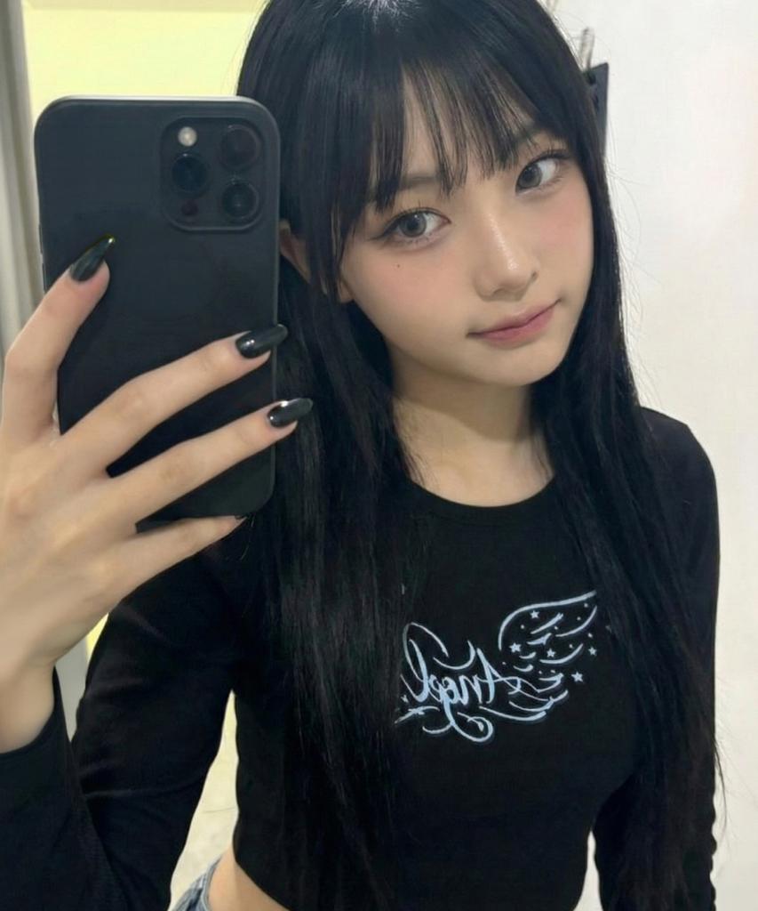 Ijeulum Soft Angel Slim Fit Long Sleeve (Black)