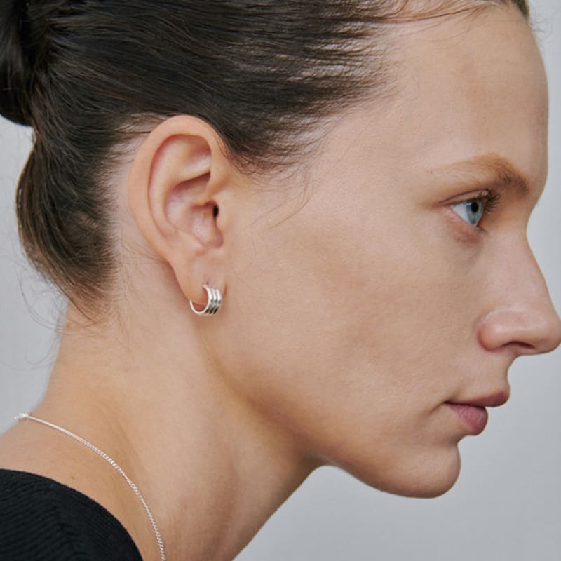 etrive Triple Line Earrings