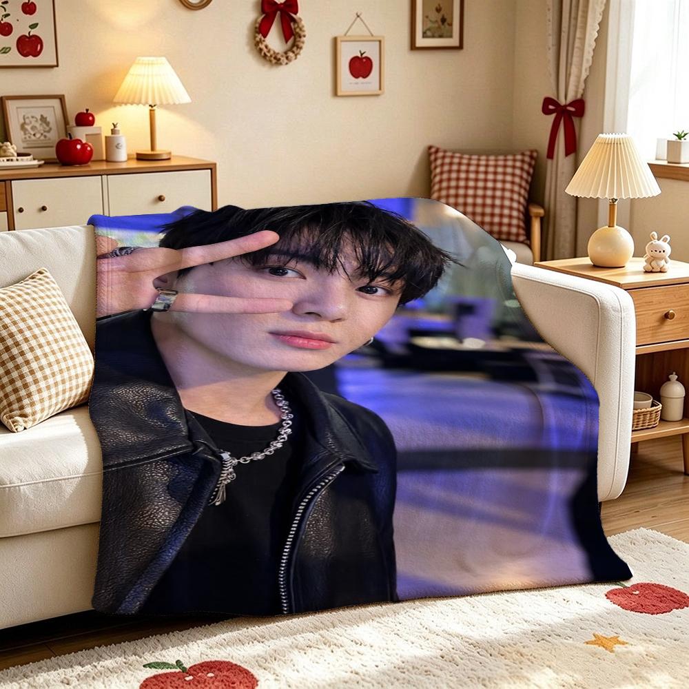 Cool Leather Jacket Peace Sign Portrait Flannel Printed Blanket Comfortable Skinfriendly Throw Blanket For Living Room Air Conditioner Room Home Decor