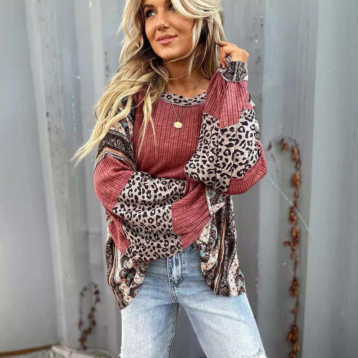 

Женская блузка в полоску и с леопардовым принтом пэчворк с цветочными деталями S бордовый