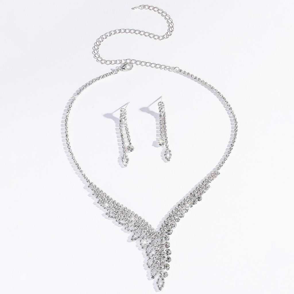Diamond-Set Geometric Tassel Necklace - High-End Light Luxury Clavicle Chain for Women
