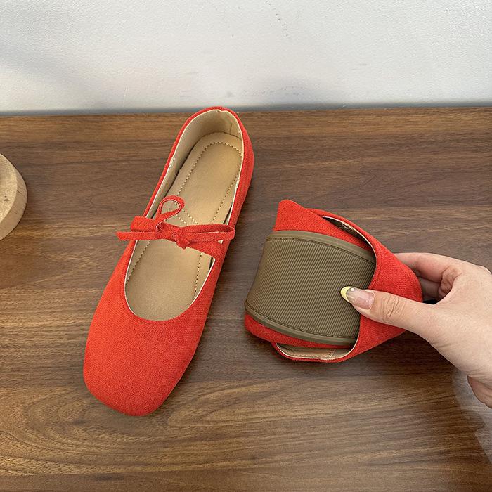 2025 French Gentle Fairy Ballet Shoes Sweet and Elegant Suede Bow Temperament Light Mouth Mary Jane Shoes