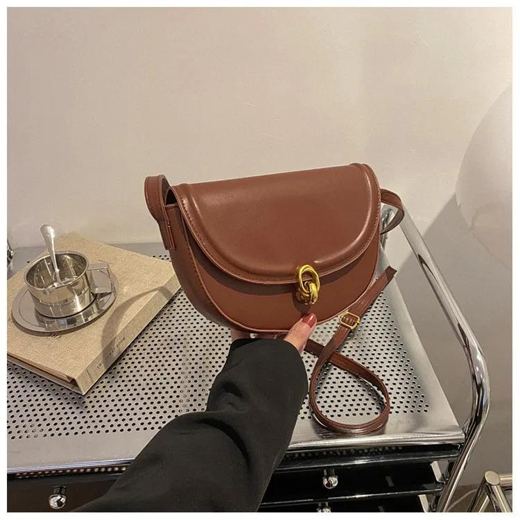 Женская сумка через плечо Trend Texture New Temperament Simple Solid Color Saddle Bag — фото 4
