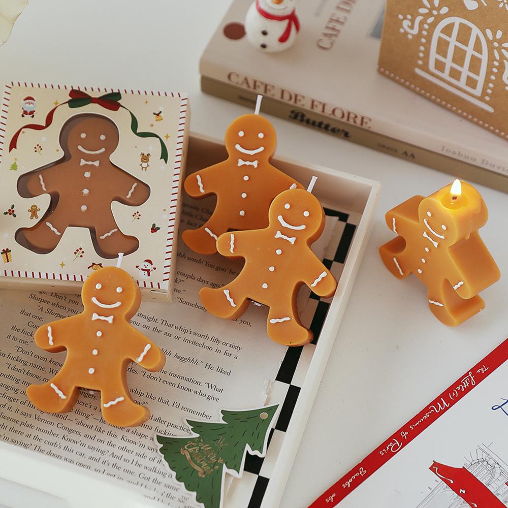 Gingerbread Man Christmas Scented Candle - Festive Souvenir