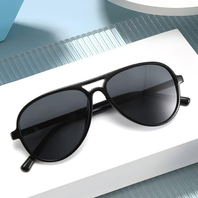 New Designer Square Sunglasses Women Fashion Blue Yellow Sun Glasses Female Vintage Retro Big Frame Eyewear Uv400