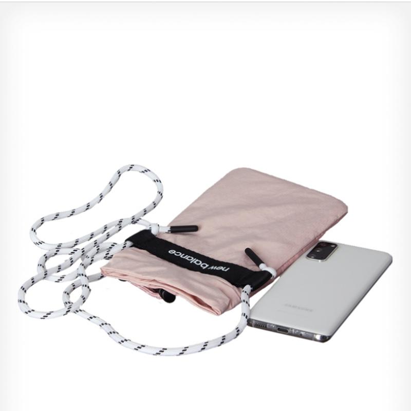 New Balance Husă Telefon Geantă Nbgcbaw003