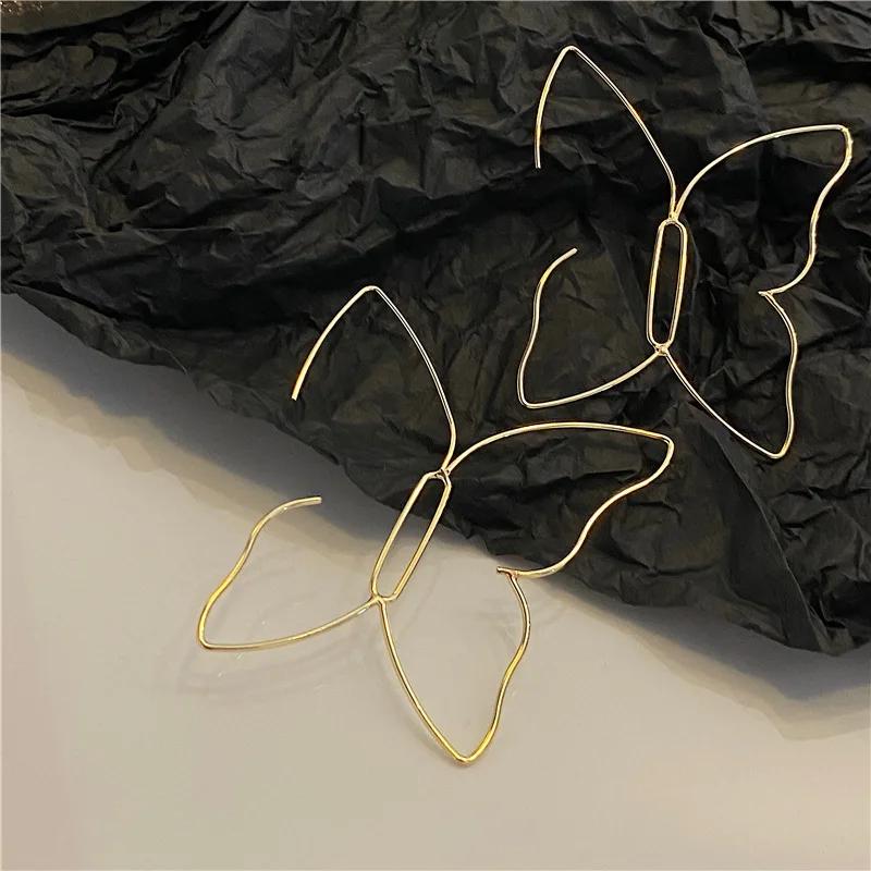 Personality Design Simple Geometric Hollow Butterfly Line Drop Dangle Earrings for Women Charm Exaggerate Stud Jewelry Accessory