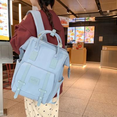 Dámské kabelky – Dámské batohy