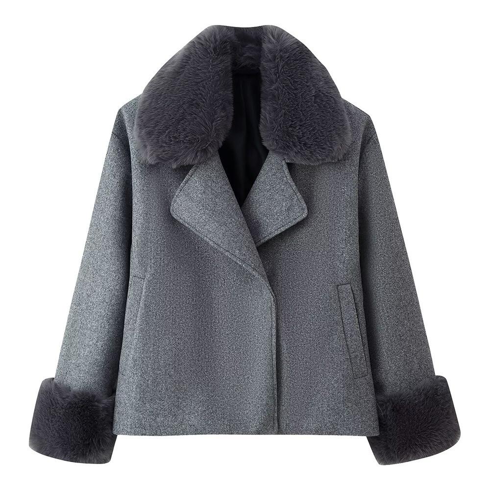 Foreign trade wholesale winter new women's clothing European and American design sense versatile two-color fur collar decorative woolen jacket jacket