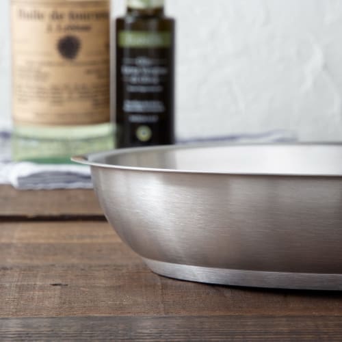 Endo Shoji TKG Frying Pan, 24cm, Outer Diameter x Depth (mm): 260 x 45, Bottom Diameter (mm): 184. Suitable for induction and gas stovetops. Features