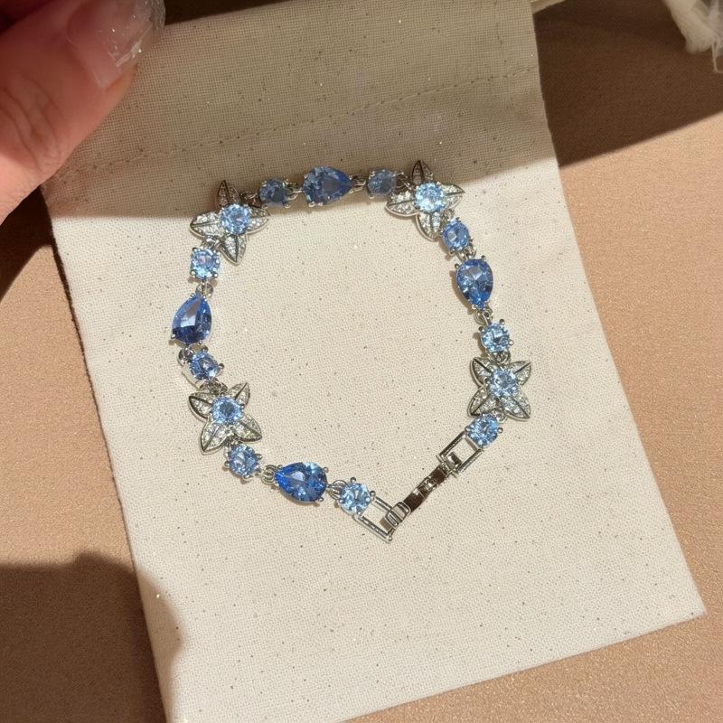 Blaues Diamant Funkelndes Blumenarmband: Eleganter, vielseitiger, hochwertiger Handschmuck