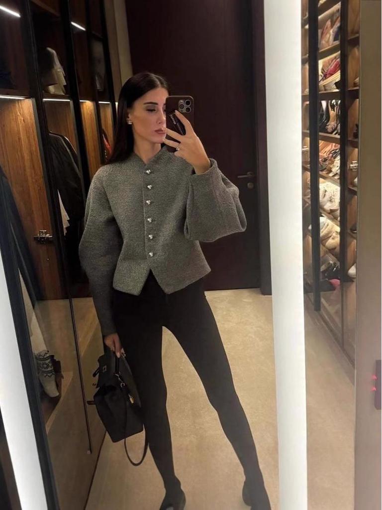 Burgundy Red Crew Neck Single-Breasted Short Coat: European & American Spring Fashion.