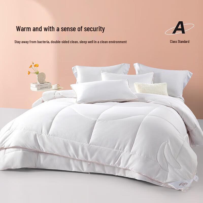 

Mercury 50% Soy Fiber All-Season Quilt