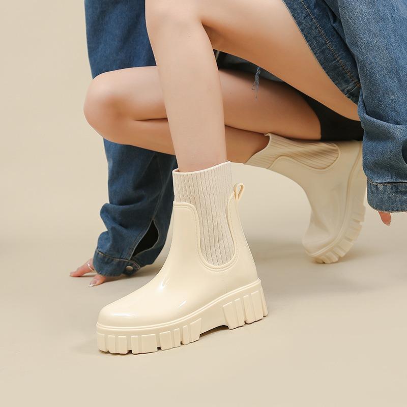 New fashion British rain shoes women's versatile outer wear sea-catching non-slip water shoes thick-soled wear-resistant rain boots rubber shoes women