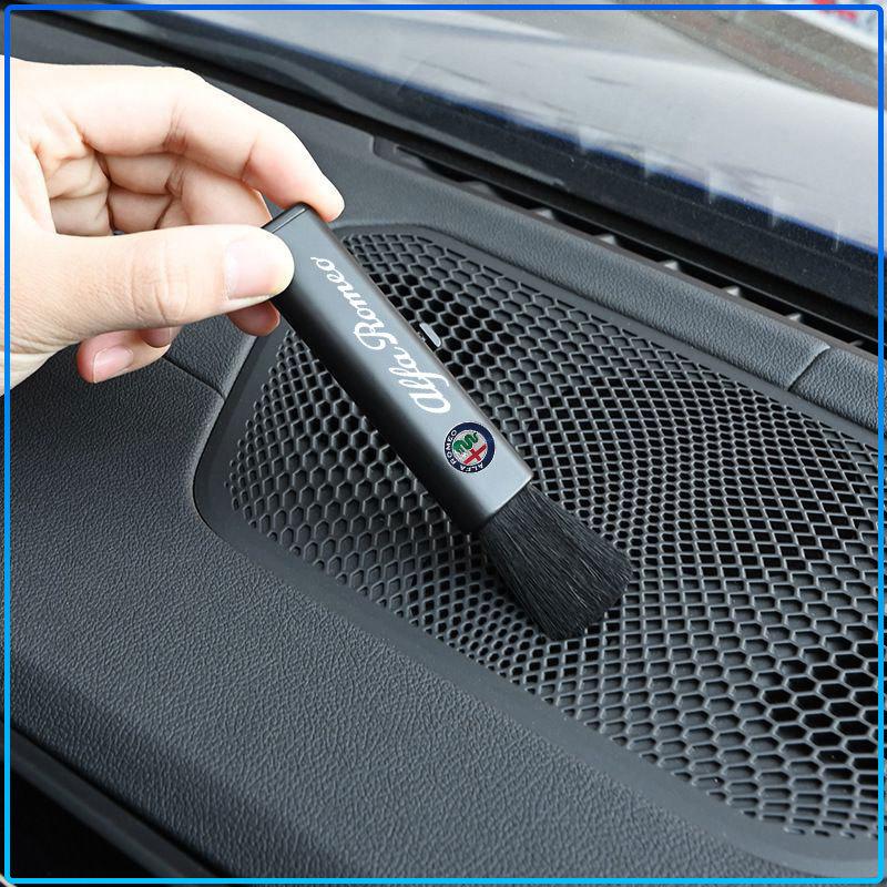 Car Air Conditioner Outlet Clean Brush Dust Remover Accessories For Alfa Romeo 147 159 Giulietta Giulia Mito Spider Alpha Nheadrest