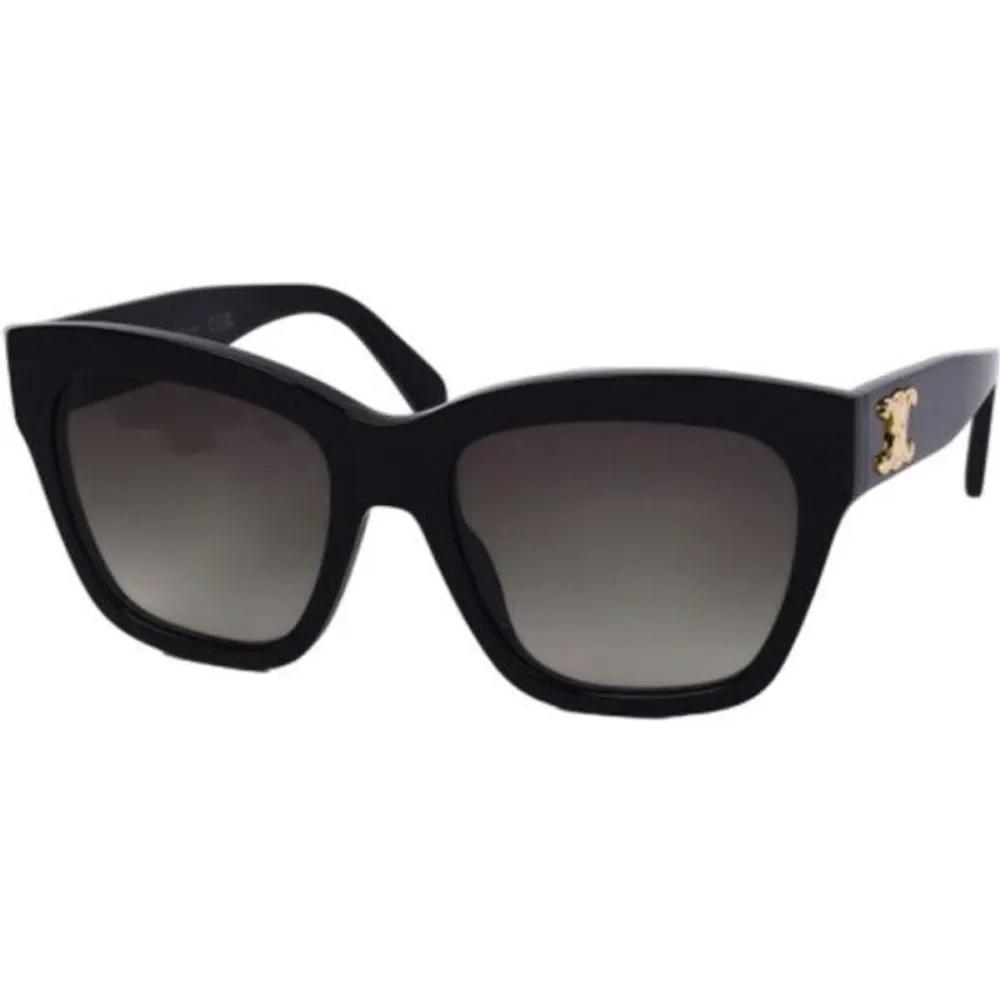 

[Celine] CL40253I 01F Triomphe 09 Square Sunglasses 55 Black Black U (single item)