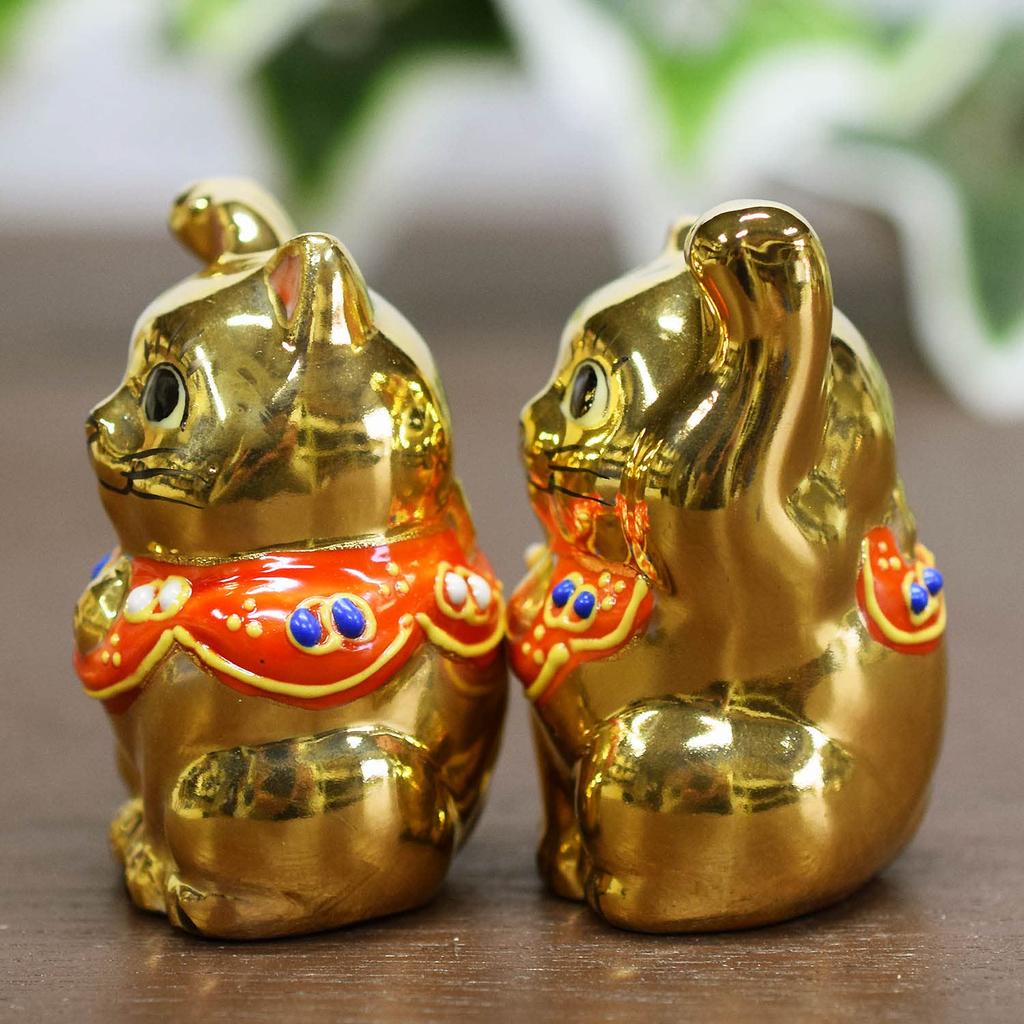 Cute Kutani Ware Maneki-neko Figurine, Chibi Maneki-neko, Gold, Perfect for Opening Ceremonies, Birthdays, or As a Pair of Gifts