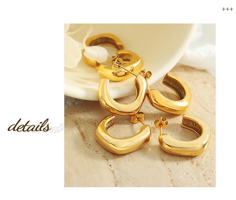 Marka French Minimalist Retro C-Shaped Titanium Steel Earrings for Women, Non-Fading