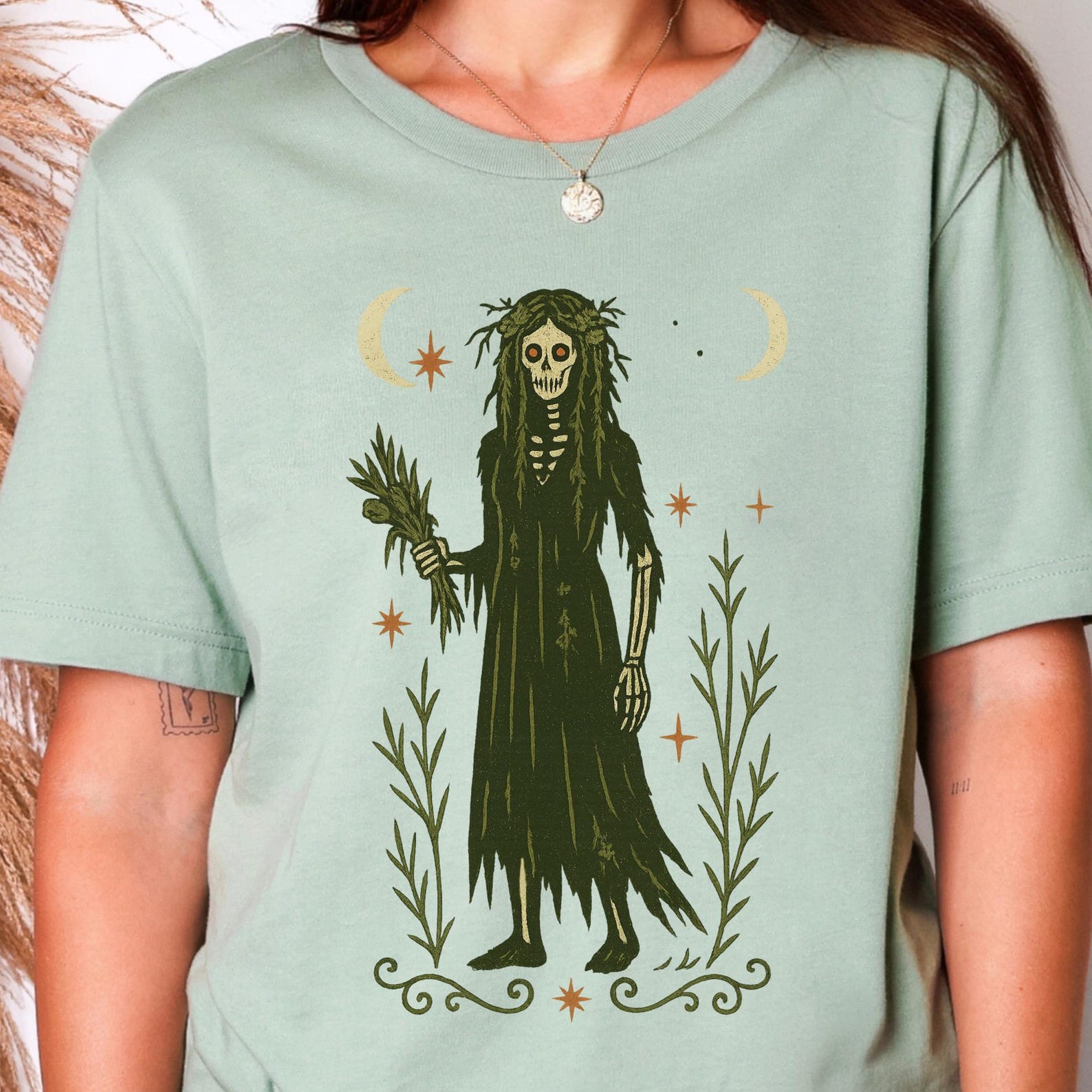 Virgo Zodiac T-Shirt: Folk Art Astrology Horoscope Tee M