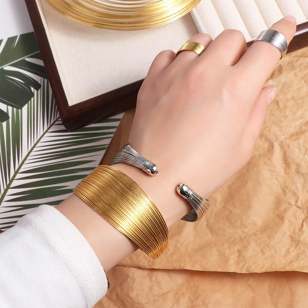 Korean Style Multilayer Metal Wire Jewelry Set Finger Ring Exaggerated  Necklace Retro   Wedding