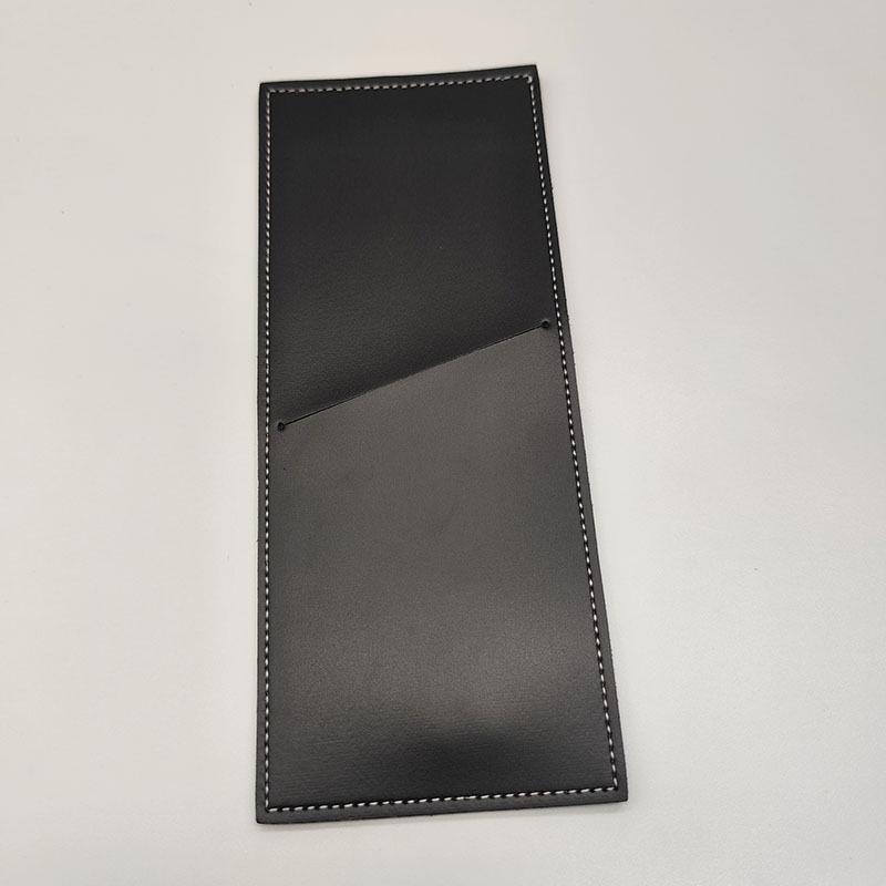 

In-Stock 3-Slot Leather Cutlery Bag for Knives, Forks, and Spoons - Ideal for Western Restaurant or Steakhouse Use.
