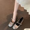 Spot~ Grape mother of the same style, round head, light mouth, silver small leather shoes, flat bottom inner height increase, soft sole Mary Jane sing