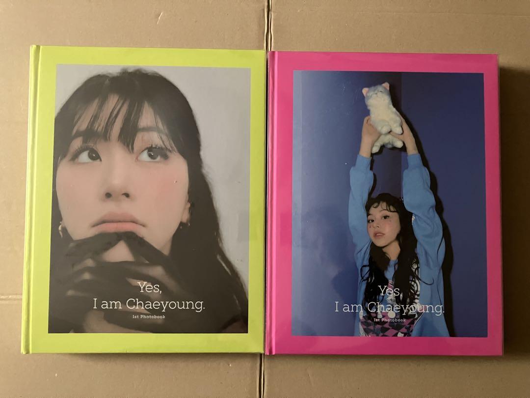 

[USED] Chaeyoung photo book Yes, I am Chaeyoung. Set of 2