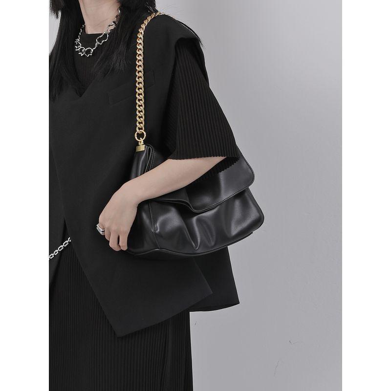 

Kikawa Card Retro Soft Leather Large Capacity Female Summer Underarm Bag Black