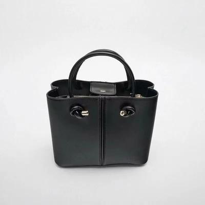 Nové čtvercové tašky Módní dámské malé niche designové kbelíkové tašky Tašky přes rameno Retro dojíždění Volný čas Dámské crossbody tašky Kabelka