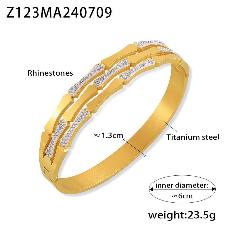 18k Gold-Plated Titanium Steel Hollow Geometric Diamond Bracelet for Women