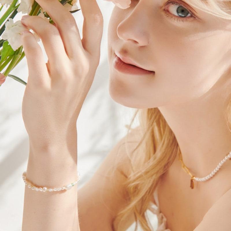 VINTAGEPINK Milk Green Pearl Bead Bracelet