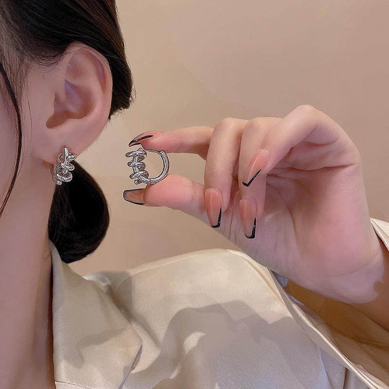 925 Silbernadel Koreanische Geometrische Ohrringe - Trendiger, Süßer & Cooler Stil für Frauen