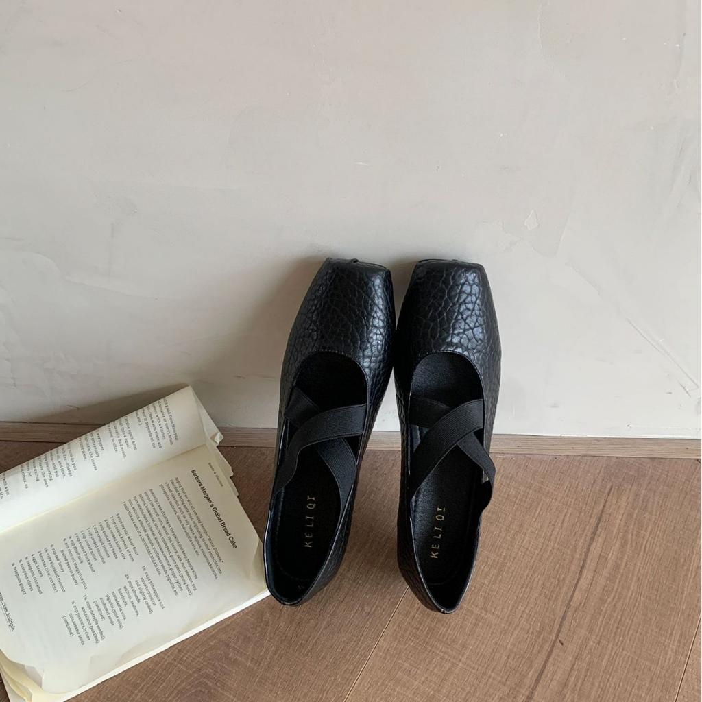 2025 new autumn shallow mouth one-word cross belt elastic band granular pattern ballet pig nose ballet women's single shoes