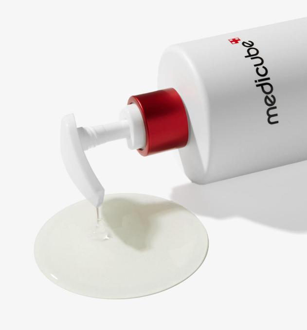 Medicube Red Acne Body Wash 400g