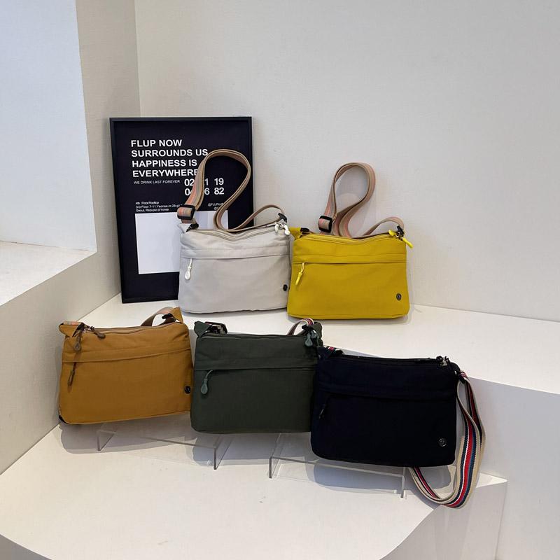 New Chinese Style Women's Shoulder Bag, Lightweight, Large Capacity, Trendy Multi-layer Crossbody Bag, Durable Nylon Cloth Bag
