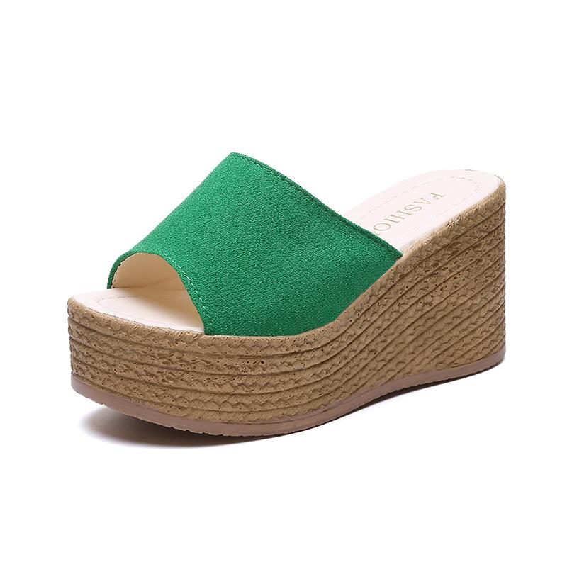 

Жіночі літні капці-мафіни на платформі зі скосом з риб ячим носом, зручні, дихаючі, шльопанці, пляжні сандалі 40 зелений