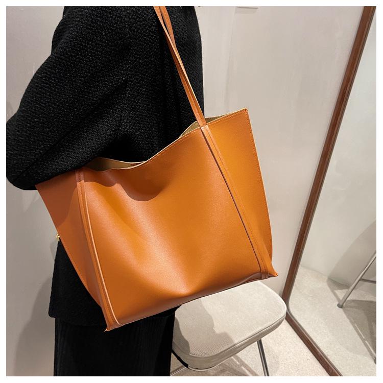 2023 Women's Retro Large Capacity Tote – High-End Solid Color Shoulder Bag