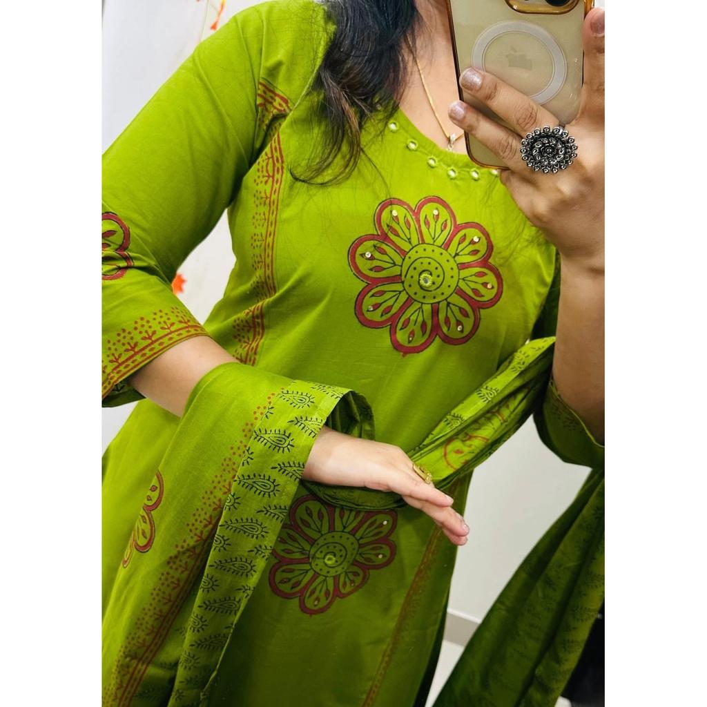 Bellissimo Set Kurta Etnico Bollywood Designer Indiano Set Kurti Pant Etnico Vestito