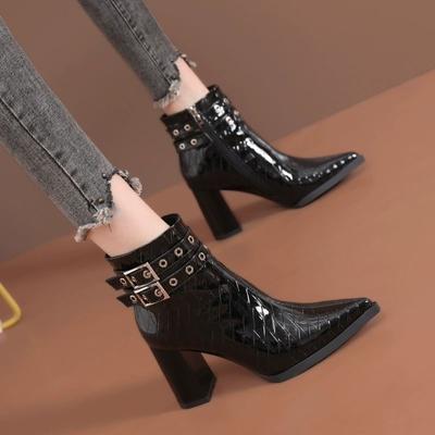 Mode Herbst Neue Klobige Einzelstiefel Damenmode Spitzkopf Genietet Seitlicher Reißverschluss Temperament Hoher Absatz Stiefeletten