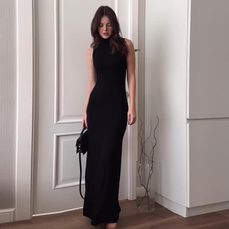 

2024 Летнее женское однотонное платье без рукавов с круглым вырезом, облегающее, длинное Extra Large чёрный