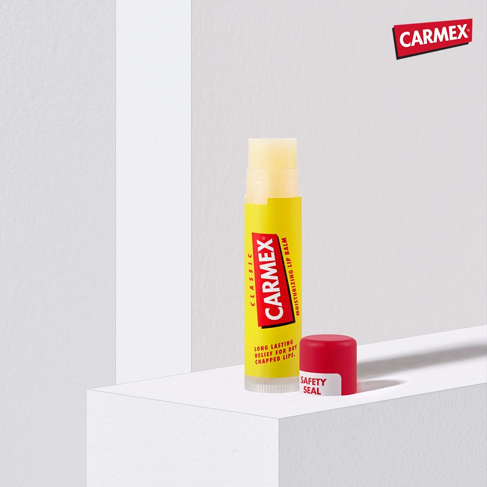 Carmex Классический увлажняющий бальзам для губ в стике 4,25 г – Уход за влагой, гладкое покрытие, корейский 4.25g