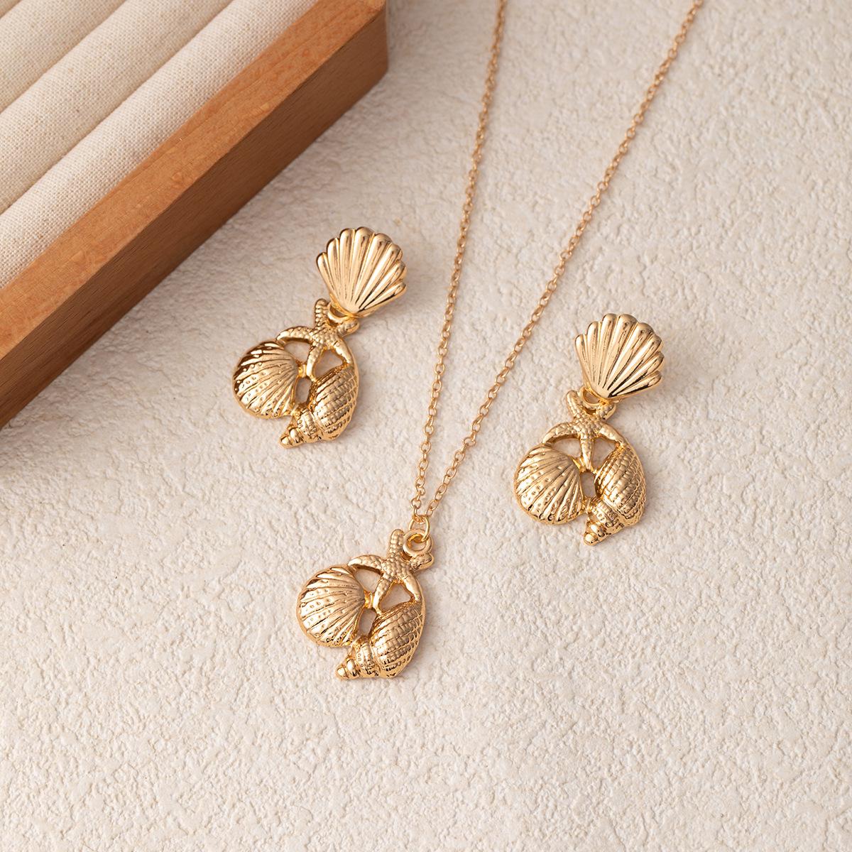 European & American Summer Ocean Style Seashell & Starfish Jewelry Set: High-End Earrings & Creative Iron Necklace золотой
