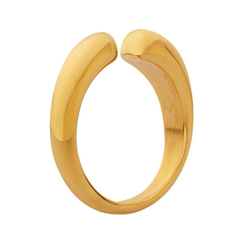Minimalist Personalized Geometric Titanium Steel Ring, Non-Fading, Fashionable, 18K Gold-Plated, Versatile for Mix-and-Match.