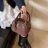Retro High-end Hand Carry Small Square Bag Women's New Fashion Versatile Shoulder Bag Commuter Messenger Bag
