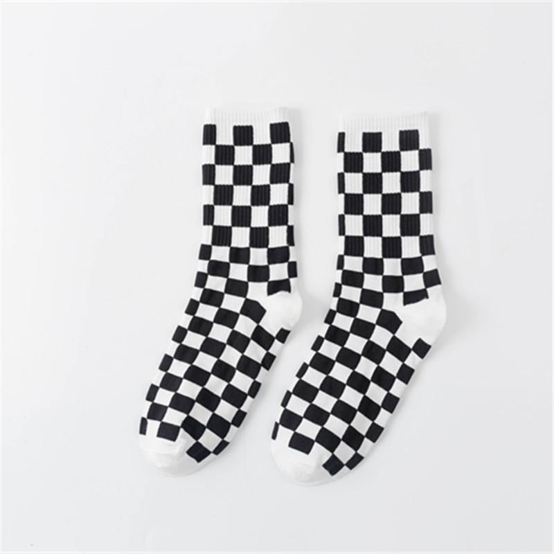 5 Pairs Pairs of Autumn and Winter Plaid Socks Women's Mid-tube Men's and Women's Matching Stockings