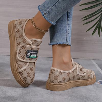 2025 Women Winter New Plus Size Cotton Shoes Thick Base Low Top Warm Women Flat Shoes Fashionable Trendy Casual Flat Sneaker