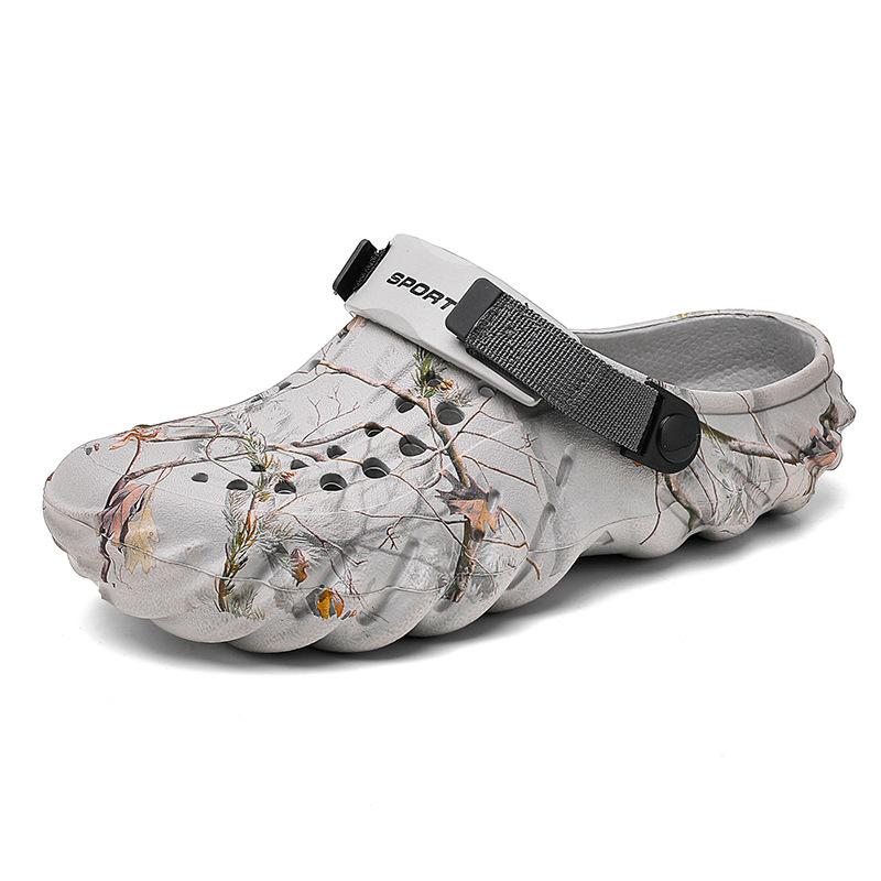 Fashionable Large-size Hole Shoes for Men Wearing Casual Bag-toe Slippers for Outdoor Trendy Men's Beach Shoes